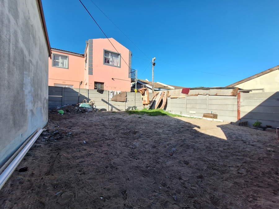 2 Bedroom Property for Sale in Strandfontein Western Cape